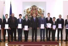 Президентът Румен Радев: България заема челно място в класацията на отборите по информатика и информационни технологии