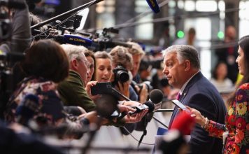 Орбан за санкциите на ЕС срещу Русия: Малко по малко се плъзгаме към война