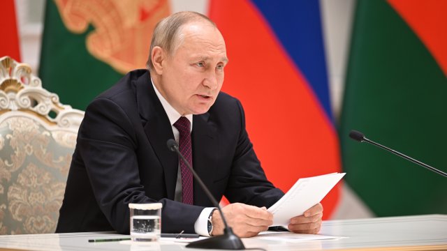 Кремъл за сетен път опроверга спекулациите за Путин: Не е болен, няма двойници и не се крие в бункер