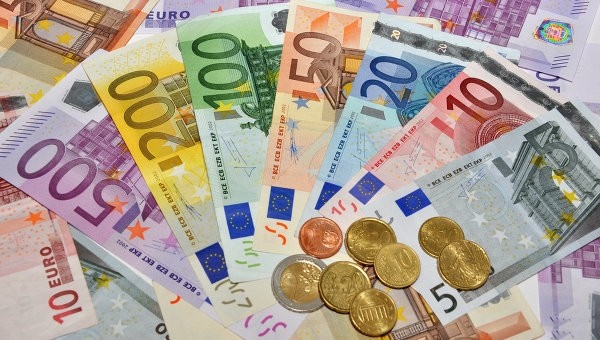 Тръгва подписка за еднакви заплати в ЕС! Инициативата е част от межд. обединение „Доходен съюз“, а ето кой представя България в него!