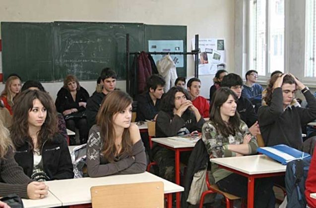 Световната банка: 42% от 15-годишните българи са функционално неграмотни
