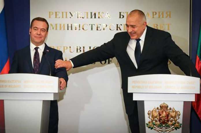 Психолог: Руският премиер не гледаше към Борисов, за разлика от срещата му с Радев