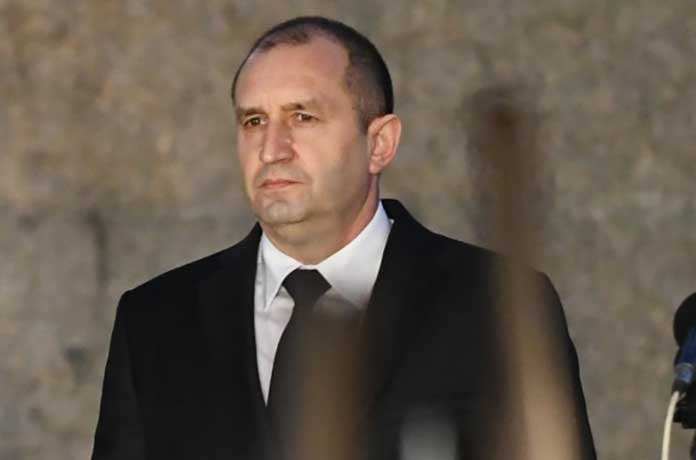 Юрист: Употребиха правото махленски, за да атакуват Радев. Рушат институциите в България