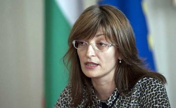 БСП: Захариева няма подготовка за външен министър, да си ходи!